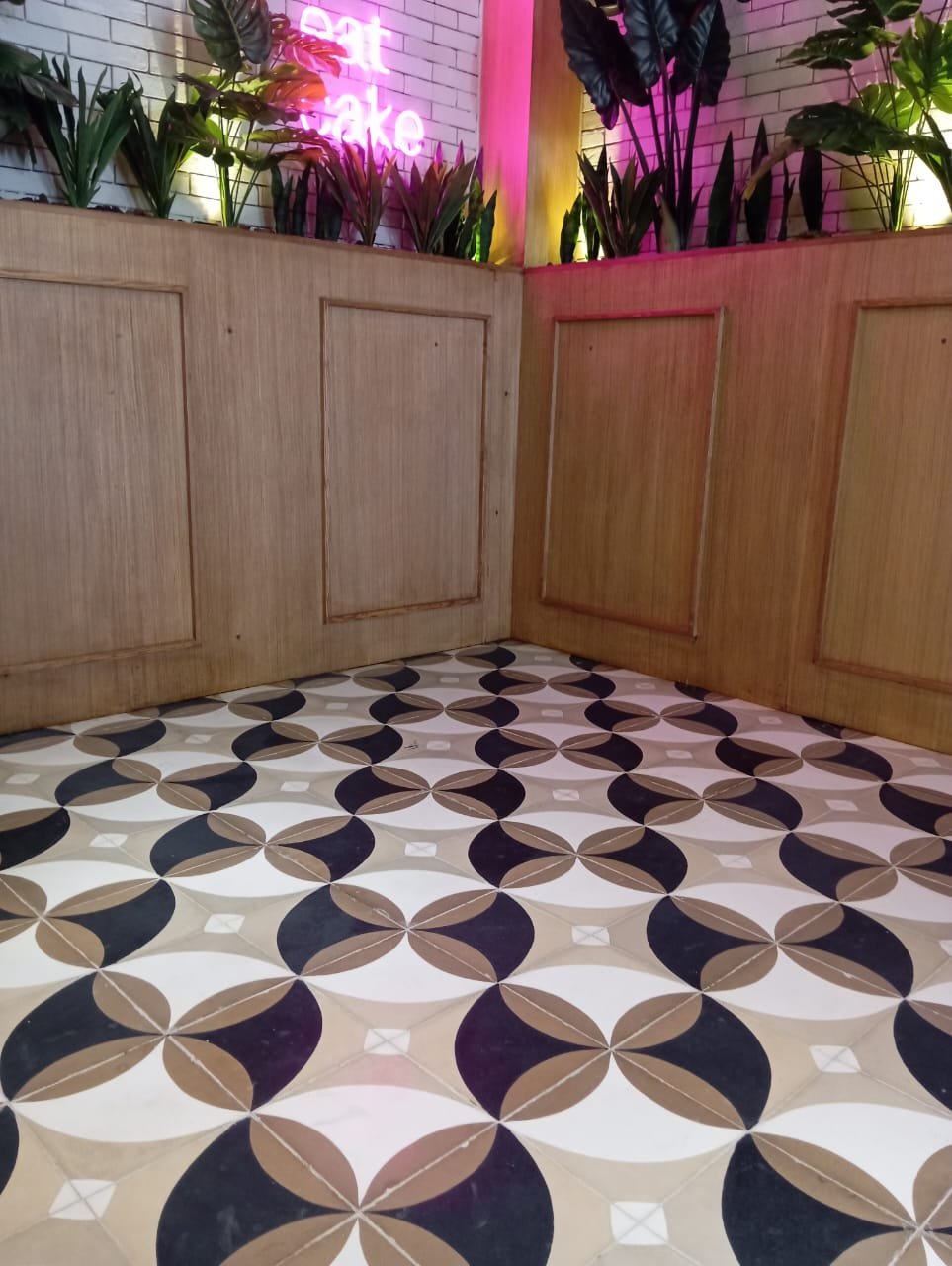 Moroccan Petal Circle Cement Tile – Navy, Taupe & Cream